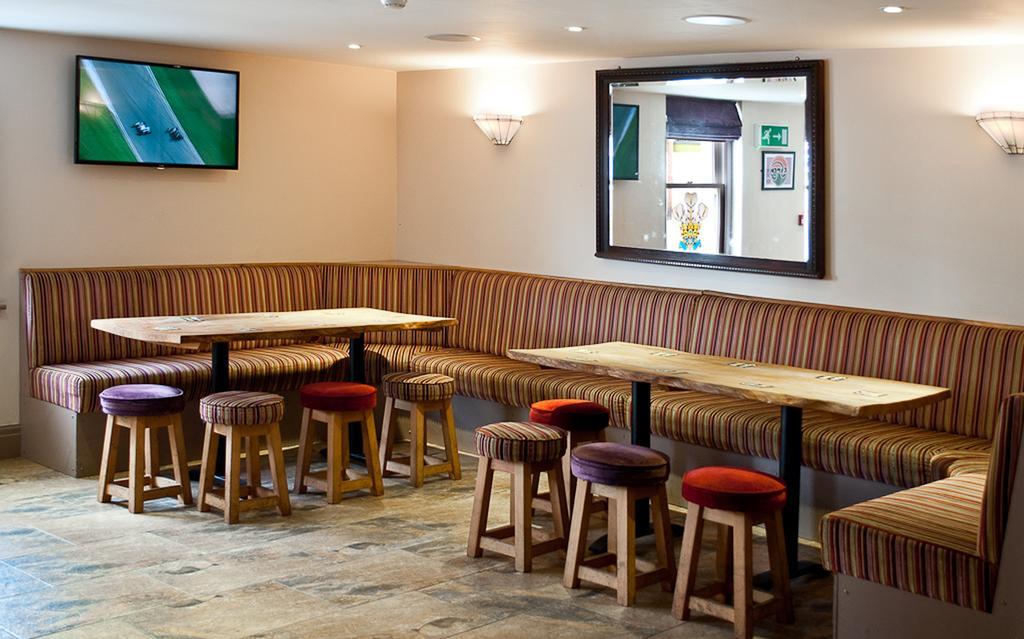 The Feathers Ruthin Extérieur photo